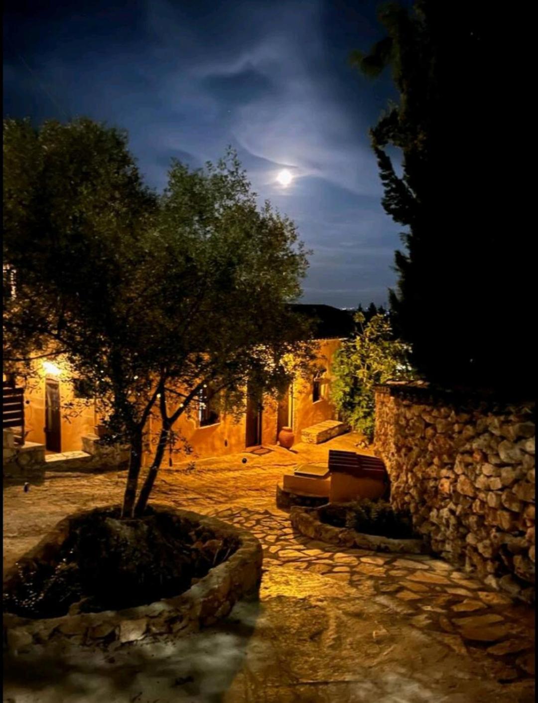 La Casa Di Nonna Guest House Korithion Exterior photo