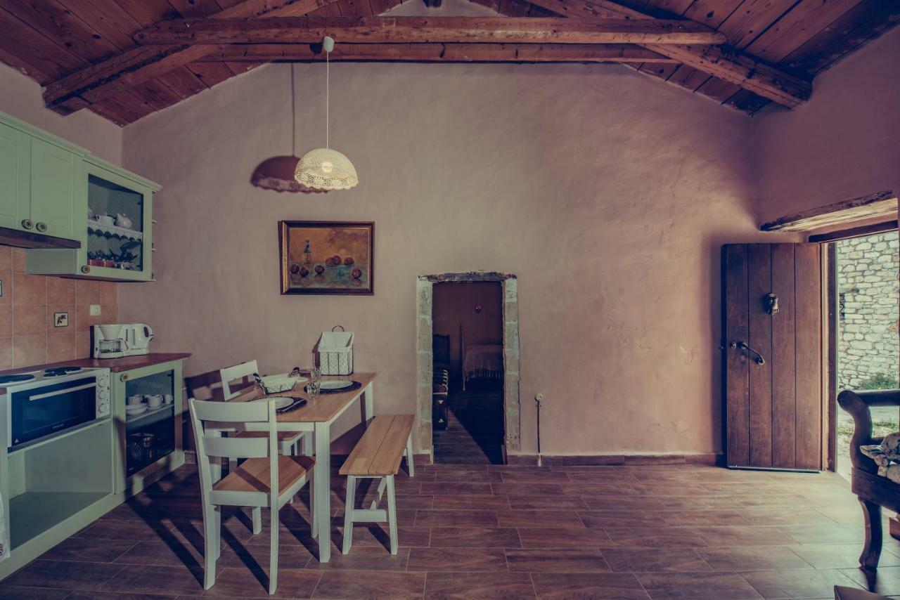 La Casa Di Nonna Guest House Korithion Exterior photo
