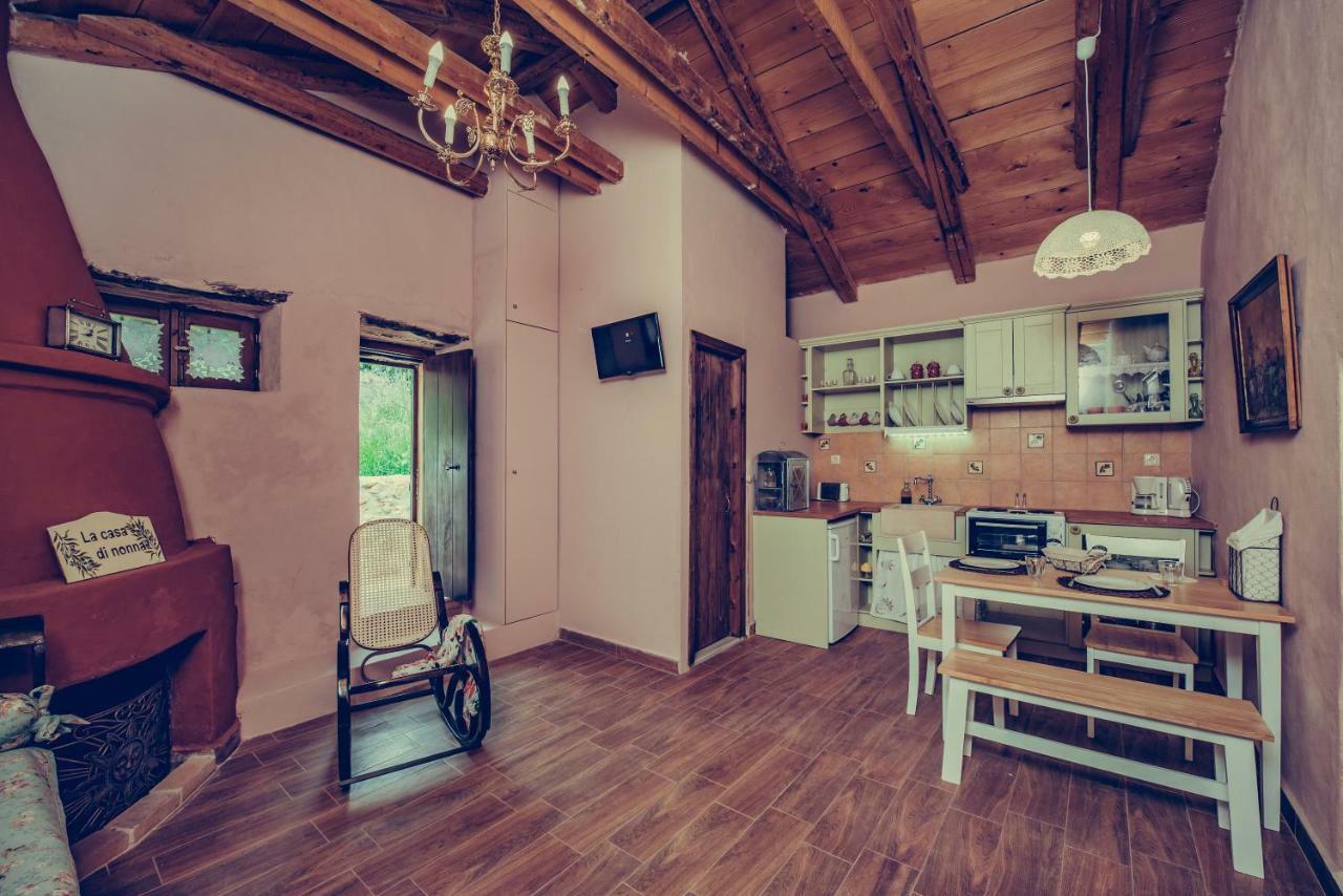 La Casa Di Nonna Guest House Korithion Exterior photo