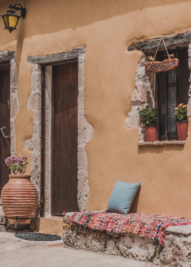 La Casa Di Nonna Guest House Korithion Exterior photo